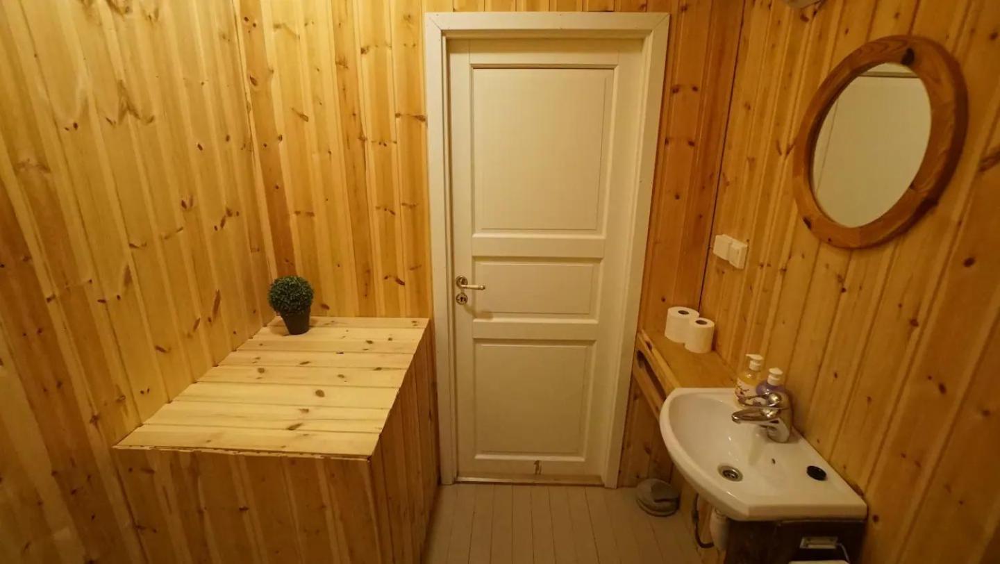 Real Fisherman'S Cabins In Ballstad, Lofoten Quarto foto